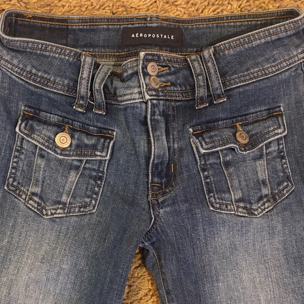 Women’s Aeropostale Low Rise Flare jeans size 2 short. - Picture 4 of 10